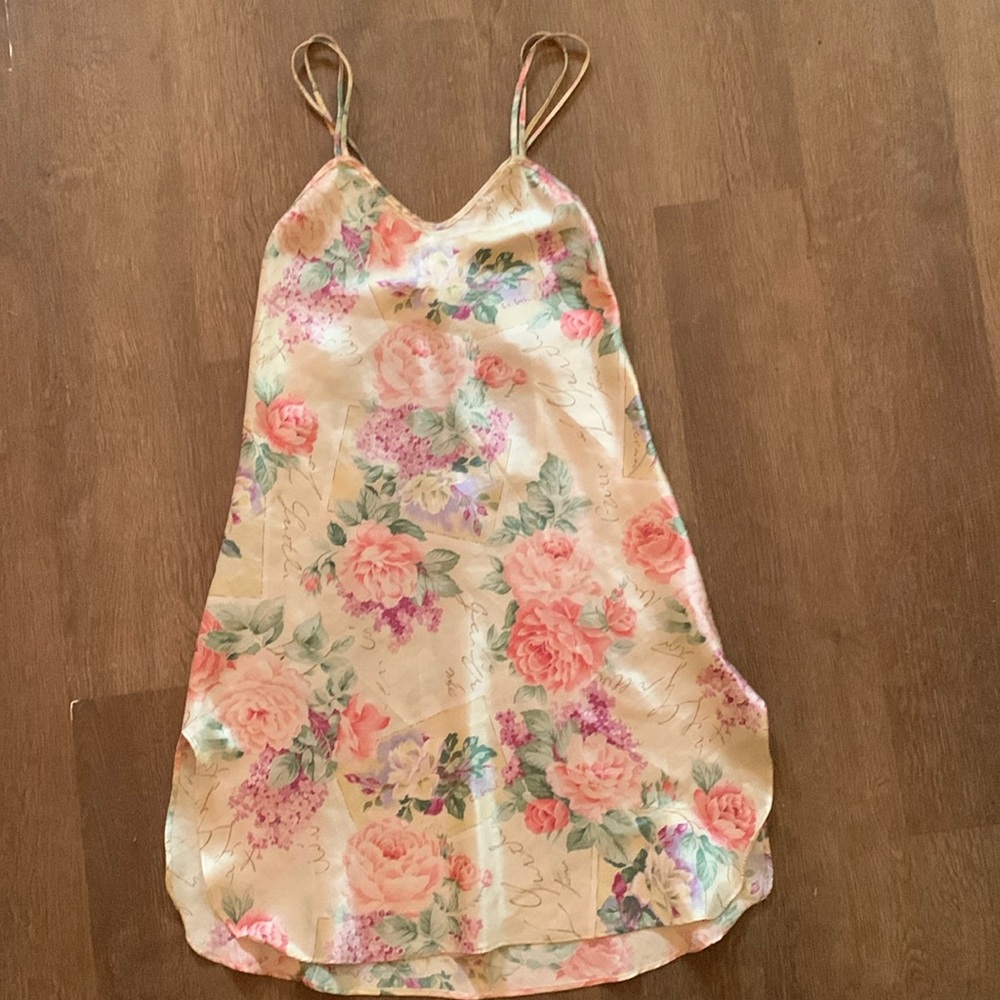 Beautiful floral colorful slip dress. Size medium!